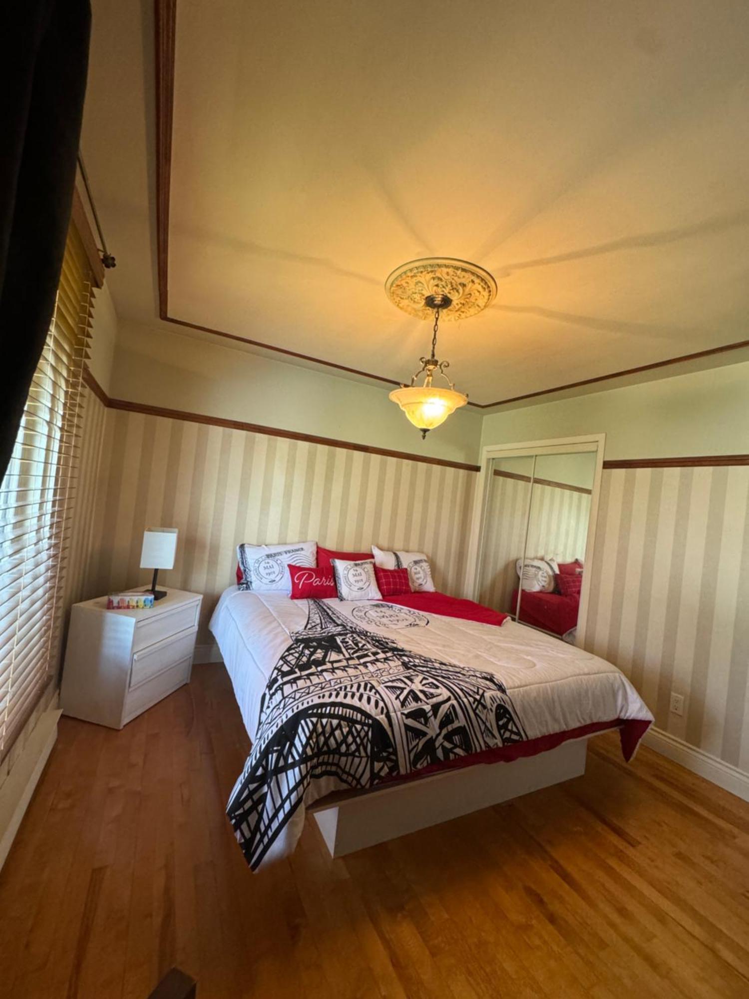 Tinga Home Chicoutimi Oda fotoğraf